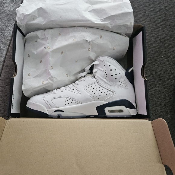 Men's size 8 Retro Jordan 6 Midnight Navy - Picture 5 of 5